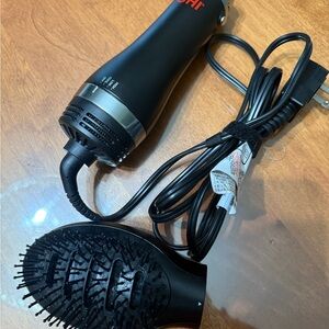 CHI Black Hair Dryer Brush